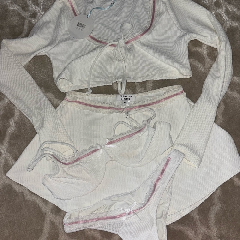 Frankie’s Bikinis 4 piece Set